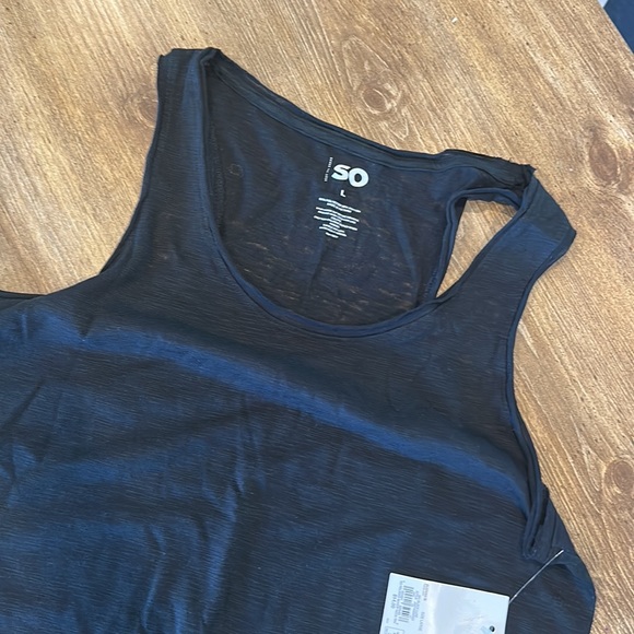 Nwt!! Women’s Muscle Tank!! - Picture 2 of 5